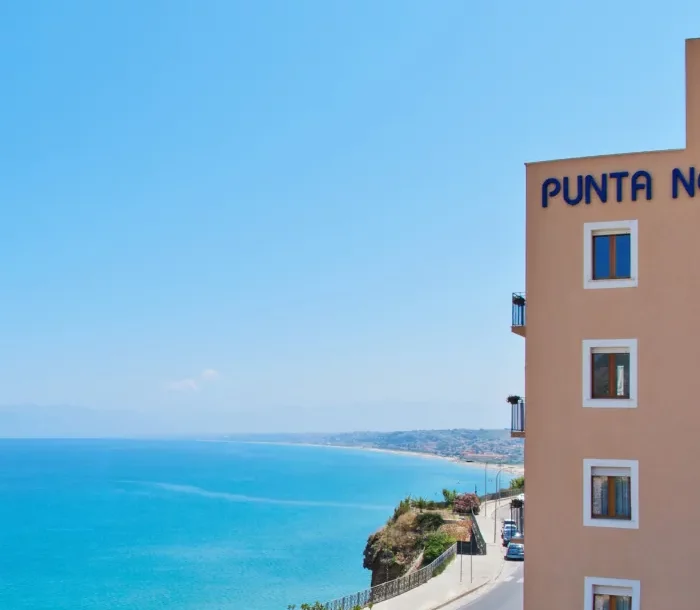 Hotel Punta Nord Est